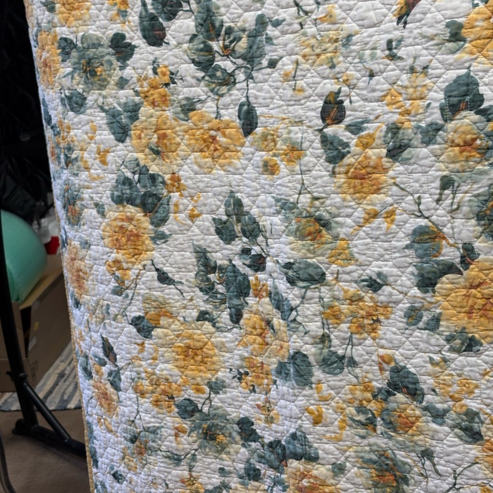Vintage Martha Stewart Twin Quilt Yellow Roses Reversible Yellow Checker Pattern - Picture 7 of 11